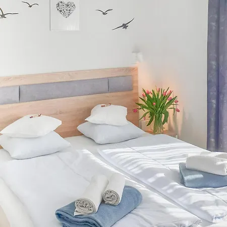 1 Bedroom Beautiful In *